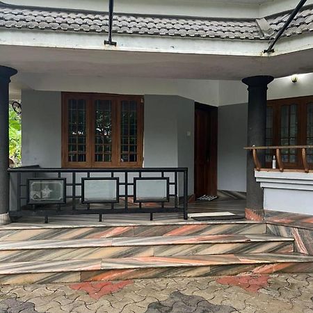 H Villa Nilambur Экстерьер фото