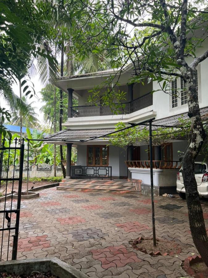 H Villa Nilambur Экстерьер фото
